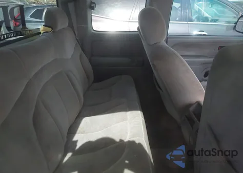 2000 GMC Sierra 1500 Sl z USA, uszkodzony, nr VIN 2GTEC19TXY1114670